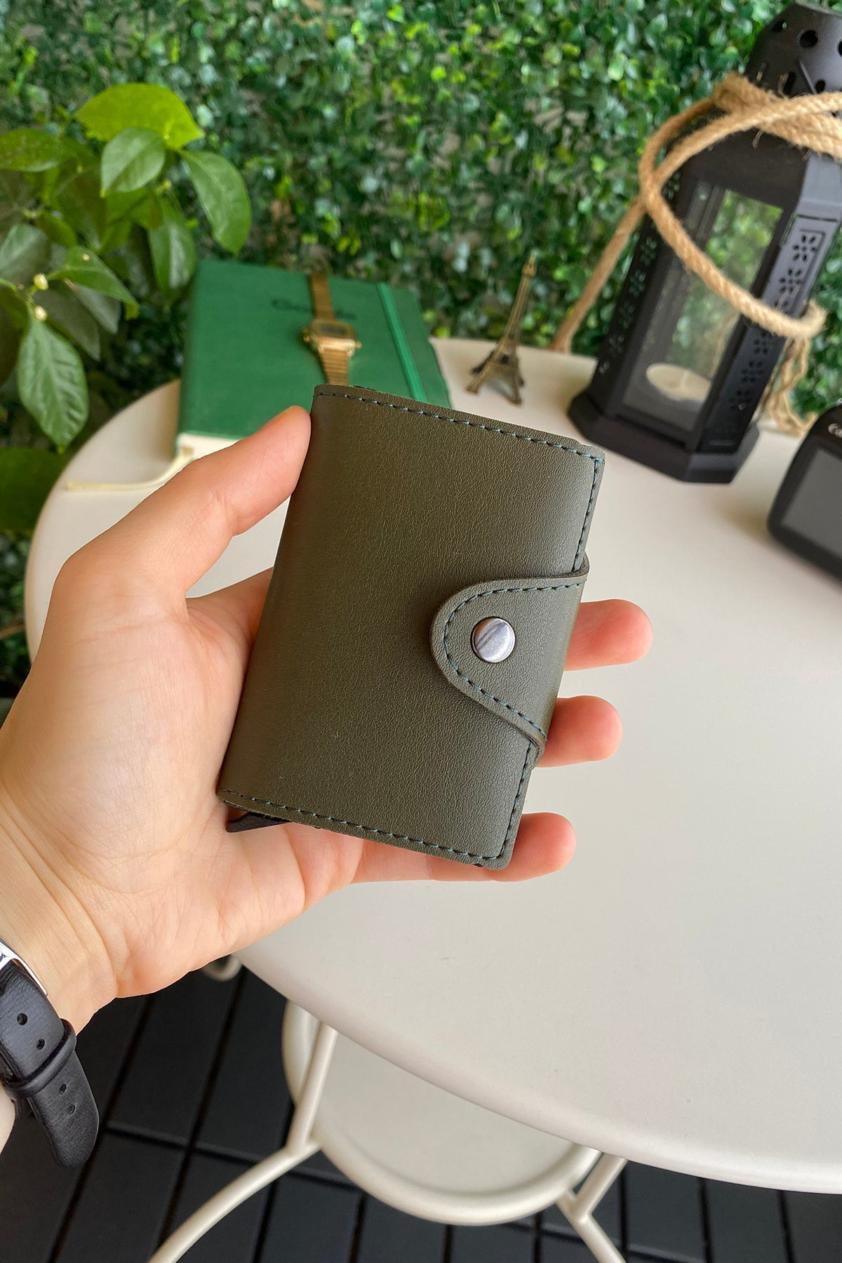 Konk - Vegan Leather RFID Protection Pop-op Cardholder