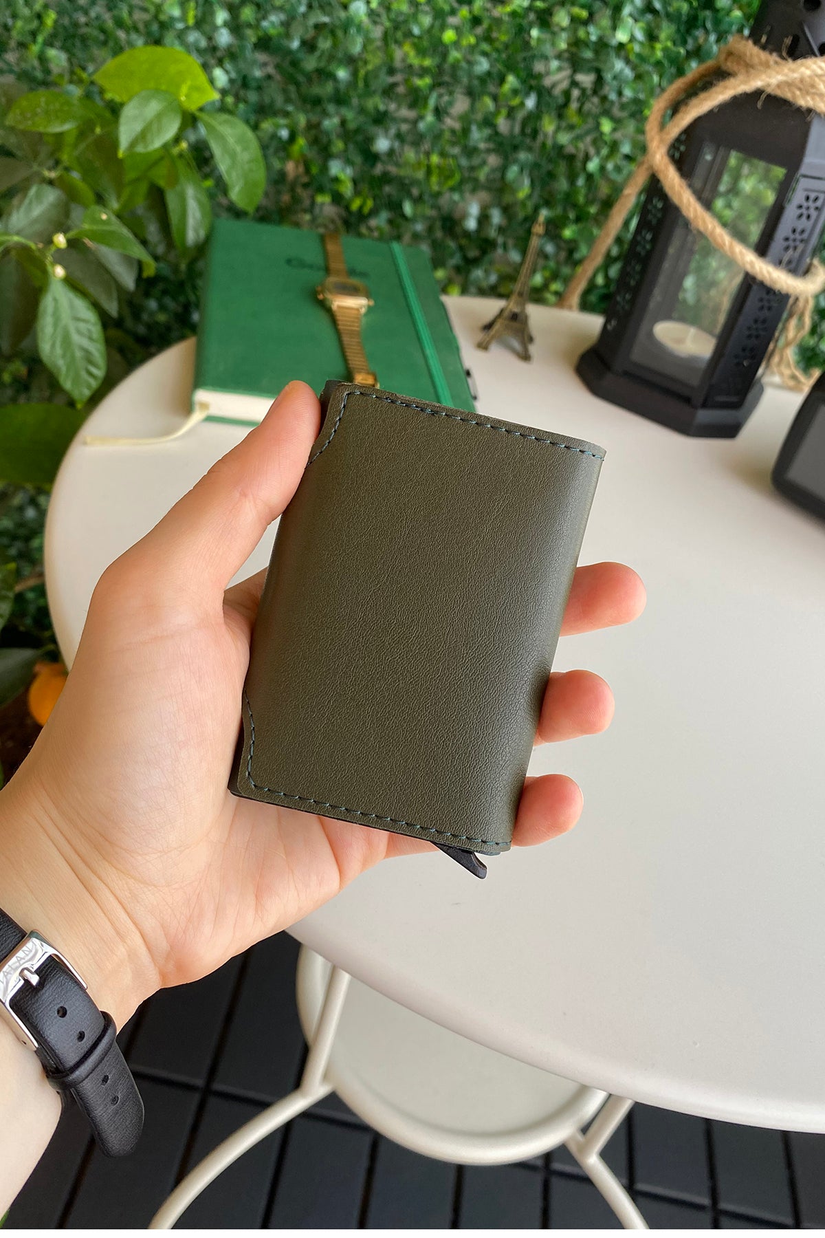 Konk - Vegan Leather RFID Protection Pop-op Cardholder