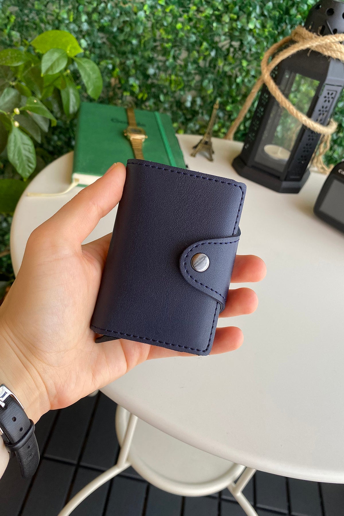 Konk - Vegan Leather RFID Protection Pop-op Cardholder