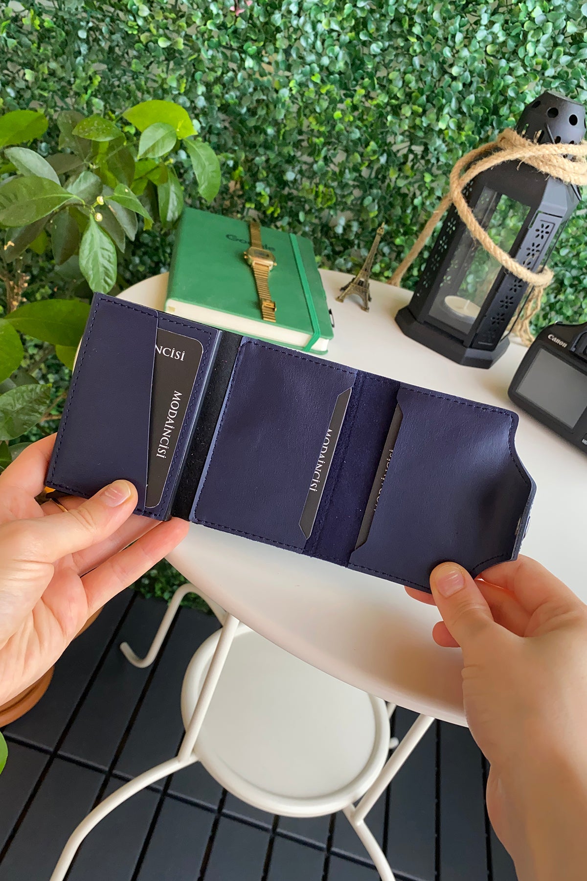 Konk - Vegan Leather RFID Protection Pop-op Cardholder