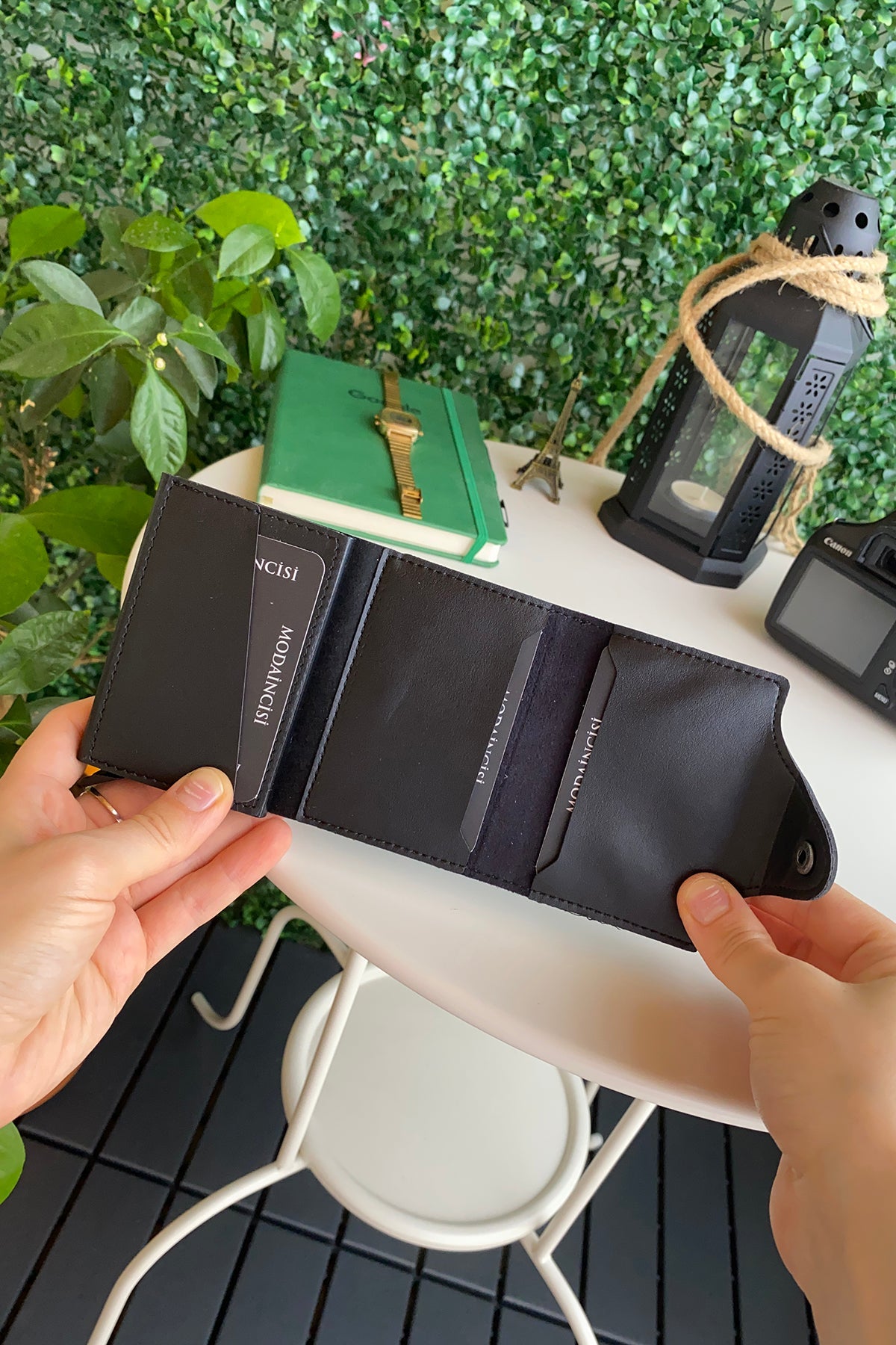 Konk - Vegan Leather RFID Protection Pop-op Cardholder